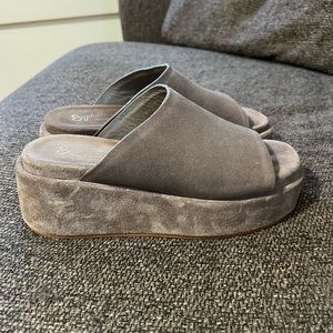 Seychelles suede platform taupe slides